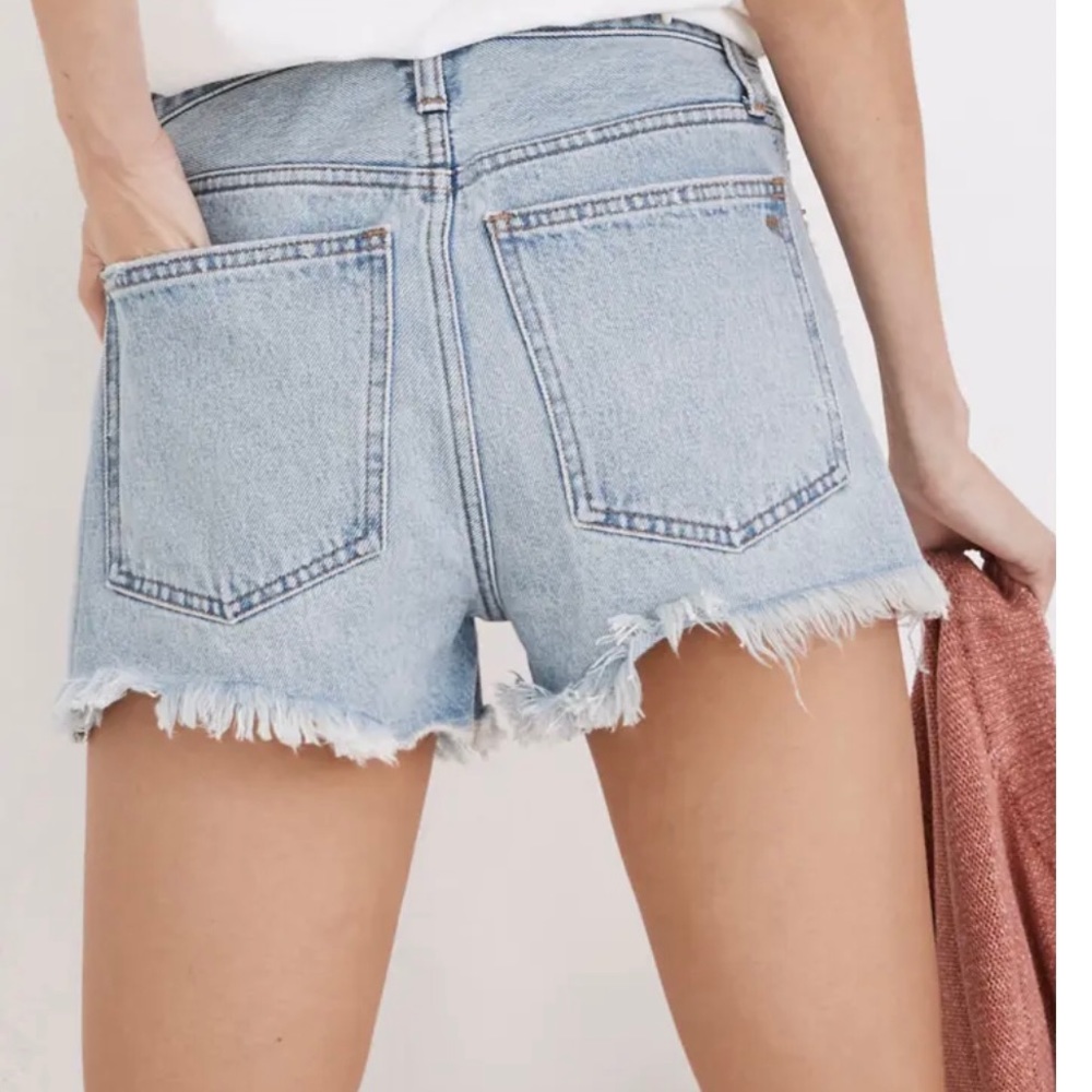 Madewell relaxed denim shorts in cedarcroft wash